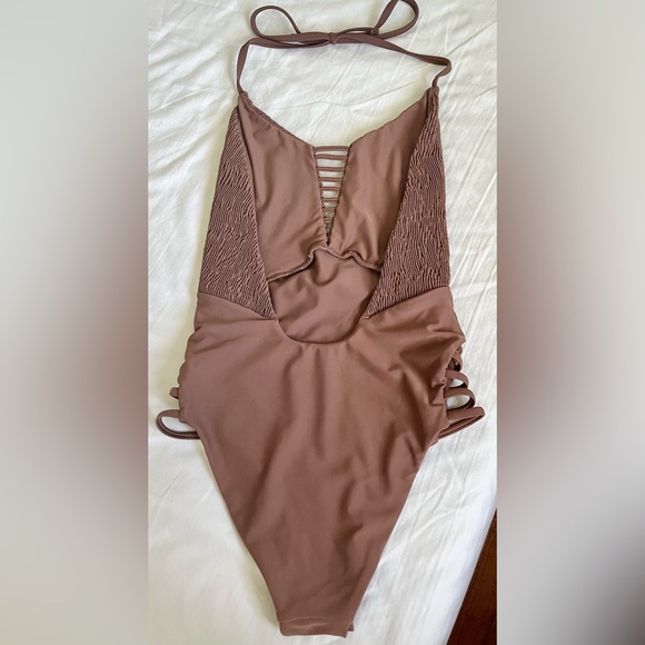 Tori Praver - Brown - One Piece Bathing Suit! Super Cute! - Picture 2 of 7